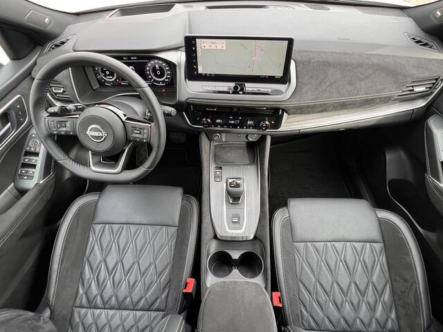 Nissan QASHQAI 1.3 MHEV Xtronic Tekna Plus / Dealer onderhouden / Fabrieksgarantie tot 10-2028 / 1.800 kg trekgewicht / HUD / BOSE audio / Panorama dak / Stuur- & stoelverwarming / Massage stoelen / Elektrische stoelen & klep / Apple Carplay Android / 20" LM wielen & All Season banden /