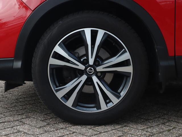 Nissan QASHQAI 1.3 DIG-T N-Connecta TREKHAAK / ALL SEASON BANDEN