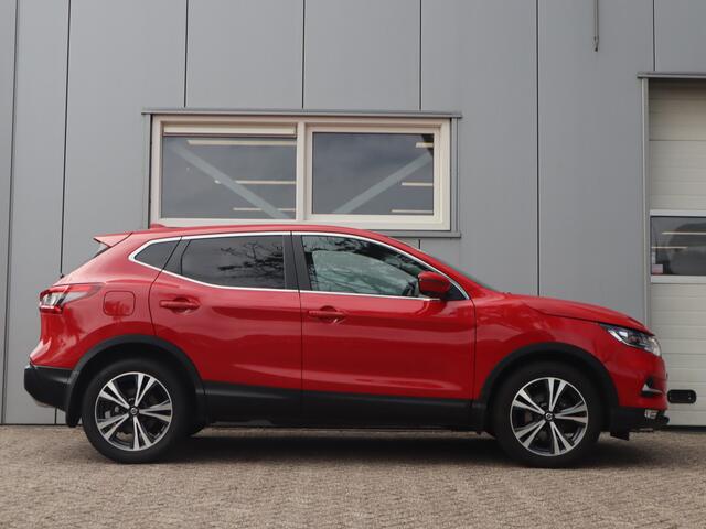 Nissan QASHQAI 1.3 DIG-T N-Connecta TREKHAAK / ALL SEASON BANDEN