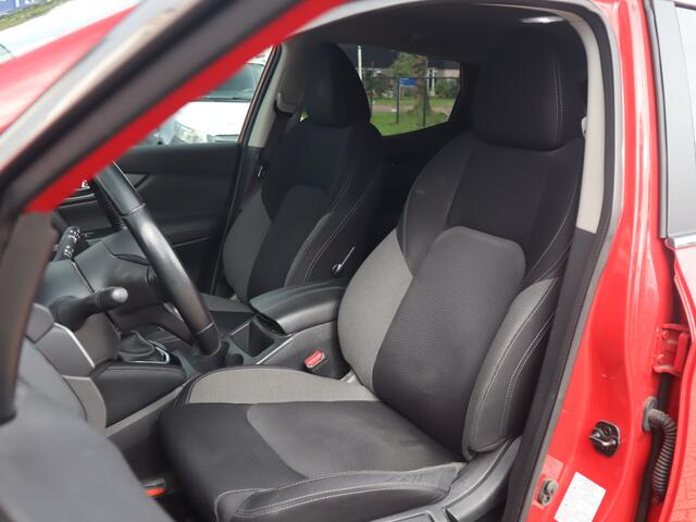 Nissan QASHQAI 1.3 DIG-T N-Connecta TREKHAAK / ALL SEASON BANDEN