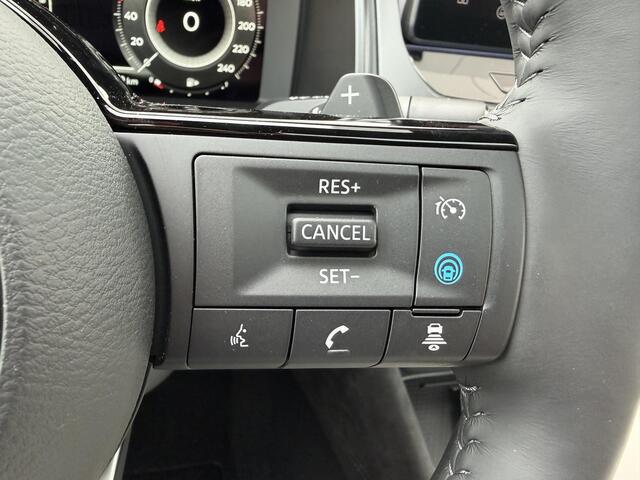Nissan QASHQAI 1.3 MHEV Xtronic Tekna Plus / 10 Jaar Nissan More / Panoramadak / HUD / BOSE / ACC / Luxe Lederen Bekleding / Stoel Massage / Stoel & Stuurwiel Verwarming / Elektr. Stoelen / Elektr. Achterklep / Memory Stoelen /