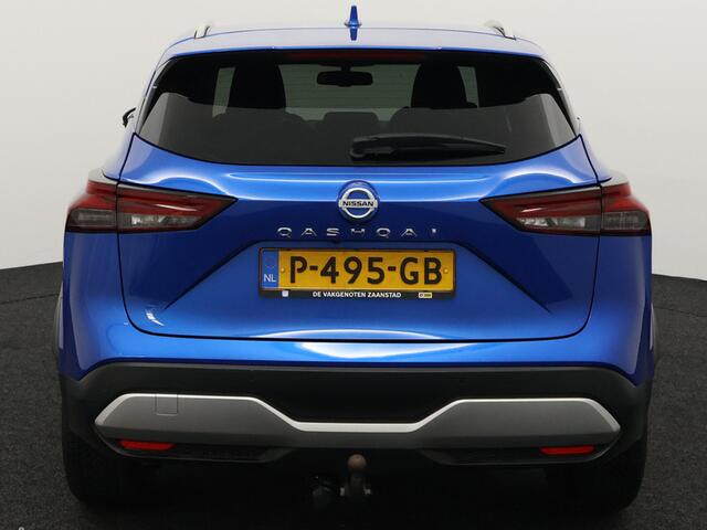 Nissan QASHQAI 1.3 MHEV Xtronic Premiere Edition Apple Carplay/Android Auto, Cruise control adaptief, dodehoekdetectie met correctie, Parkeersensor voor en achter Combineert een ruime, comfortabele uitstraling met een luxe afwerking. Dankzij de soepele Xtronic-automaat en moderne hybride techniek rijdt deze Qashqai heerlijk ontspannen en efficiënt. Een