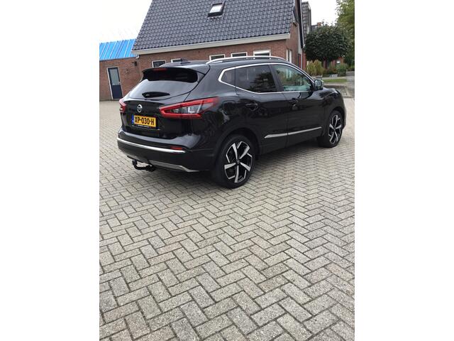 Nissan QASHQAI 1.3 DIG-T 160 DCT Tekna +