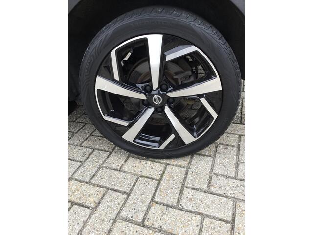 Nissan QASHQAI 1.3 DIG-T 160 DCT Tekna +