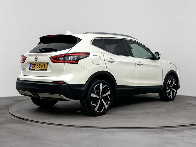 Nissan QASHQAI 1.2 Tekna 115PK | Panoramadak | Navigatie | 360 Graden Camera | Stoelverwarming | Climate Control | 19'' Inch Velgen | Half-Lederen Bekleding