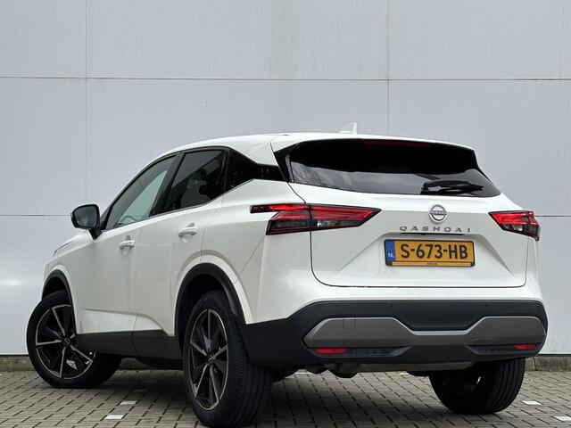 Nissan QASHQAI 1.3 MHEV Xtronic Tekna Navigatie / 360 Camera / Stoelverwarming / 1800 kilo trekgewicht
