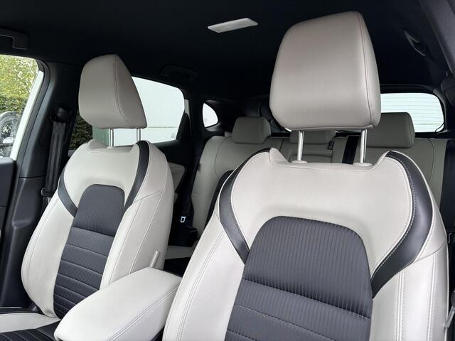Nissan QASHQAI 1.3 MHEV Xtronic Tekna Navigatie / 360 Camera / Stoelverwarming / 1800 kilo trekgewicht