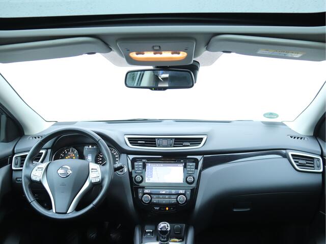 Nissan QASHQAI 1.2 N-Connecta PANORAMA / TREKHAAK / 360 CAMERA