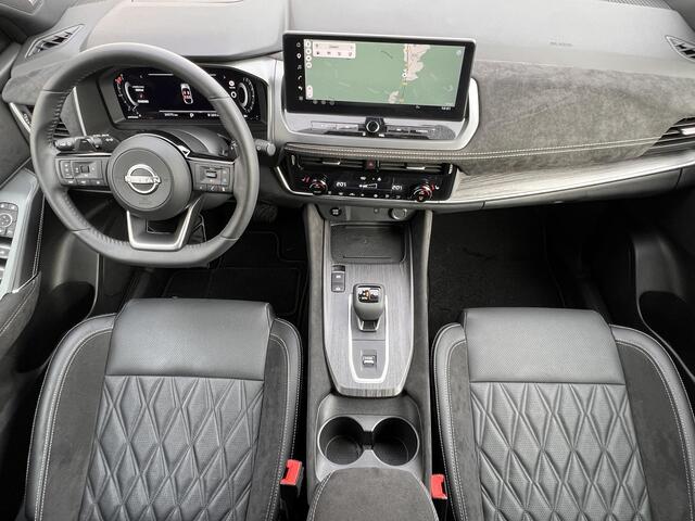 Nissan QASHQAI 1.3 MHEV Xtronic Tekna Plus / Dealer onderhouden / 10 jaar Nissan More / Panorama dak / Stoelmassage / Stuur- en stoelverwarming / HUD / Navigatie / Leder / Elektrische stoelen & klep / Apple Carplay Android / 20" LM wielen & All Season banden /
