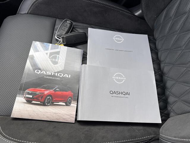 Nissan QASHQAI 1.3 MHEV Xtronic Tekna Plus / Dealer onderhouden / 10 jaar Nissan More / Panorama dak / Stoelmassage / Stuur- en stoelverwarming / HUD / Navigatie / Leder / Elektrische stoelen & klep / Apple Carplay Android / 20" LM wielen & All Season banden /