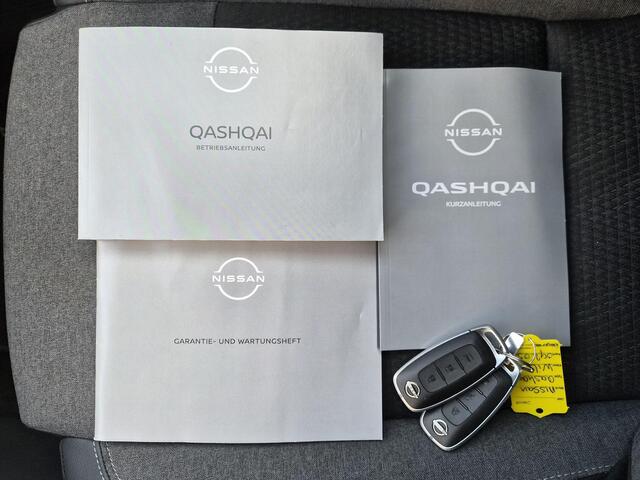 Nissan QASHQAI 1.3 MHEV Xtronic N-Connecta / Facelift / Fabrieksgarantie tot 10-2027 / Dealer onderhouden / Pack Easy / Cold pack / Trekgewicht 1800 kg / All season banden / Head Up Display / Elektrische achterklep / Stuur- Stoel & Voorruitverwarming / Rondomzicht camera /