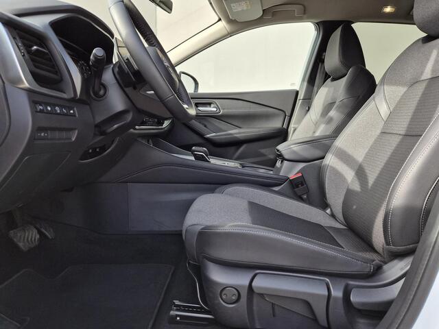Nissan QASHQAI 1.3 MHEV Xtronic N-Connecta / Facelift / Fabrieksgarantie tot 10-2027 / Dealer onderhouden / Pack Easy / Cold pack / Trekgewicht 1800 kg / All season banden / Head Up Display / Elektrische achterklep / Stuur- Stoel & Voorruitverwarming / Rondomzicht camera /