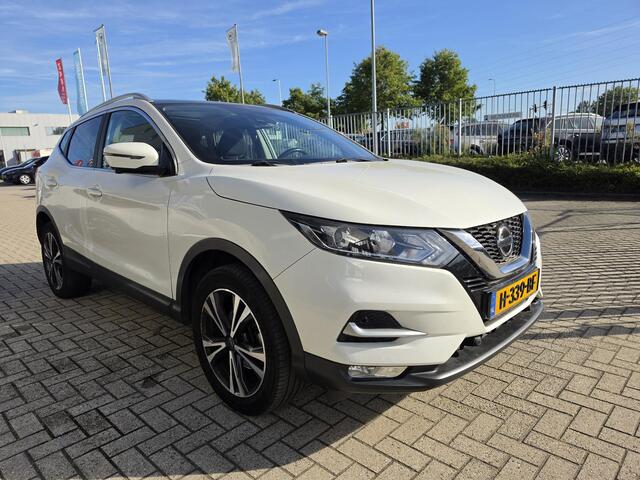 Nissan QASHQAI 1.3 DIG-T N-Connecta | Panoramadak | 360° Camera | Trekhaak |