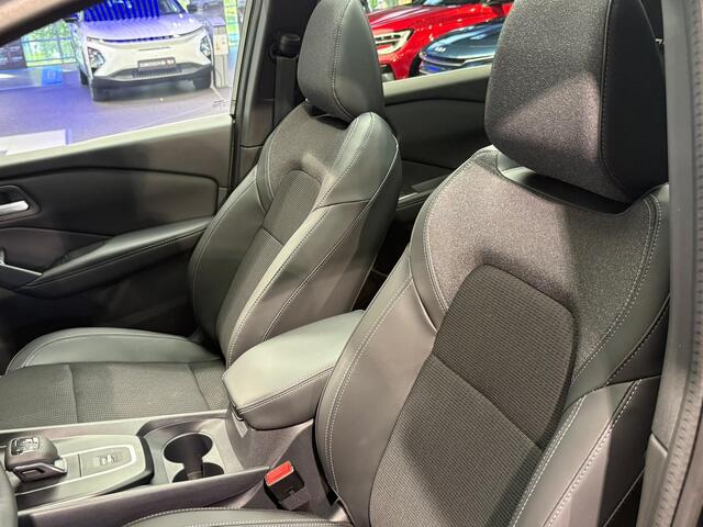 Nissan QASHQAI 1.3 MHEV Xtronic N-Connecta | 7.500,- KORTING! | Stoel/Stuur/Voorruitverwarming | Panoramadak | Navigatie | – foto 2
