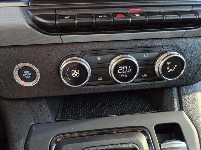 Nissan Townstar N-Connecta L1 45 kWh Automaat / CCS Snelladen / Trekhaak vast 13-polig / Achteruitrijcamera / Bestuurdersstoel verwarmd / Climate control / Apple Carplay Android Auto /