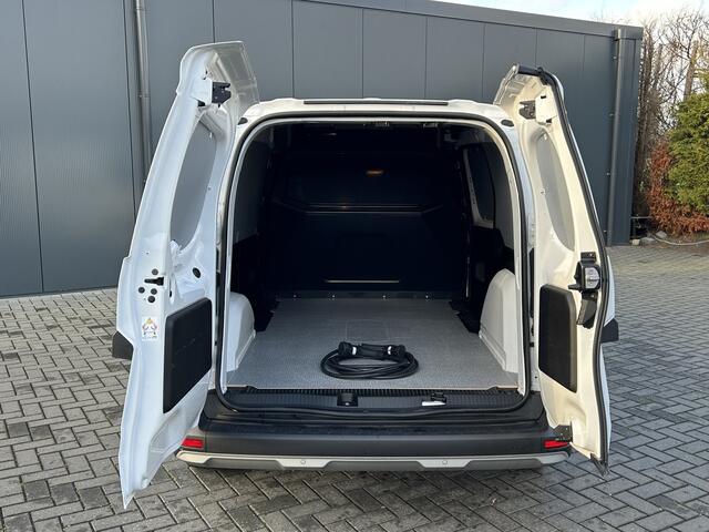 Nissan Townstar N-Connecta TEKNA L2H1 / 45 kWh / 100% Elektrisch / Fabrieksgarantie / 14.166 km / Camera / ECC / Cruise / Apple carplay / Android auto
