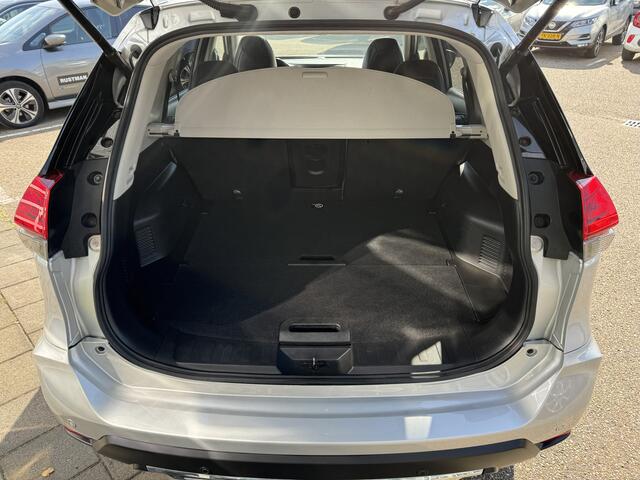 Nissan X-TRAIL 1.6 DIG-T Tekna