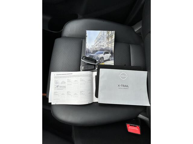 Nissan X-TRAIL 1.5 e-4orce Tekna Plus 4WD 7p. / Trekhaak (1650 Trekgewicht) / Schuif-/Kanteldak / 7 Persoons / Lederen Bekleding / Cruise Control Adaptief / Elektrische Achterklep