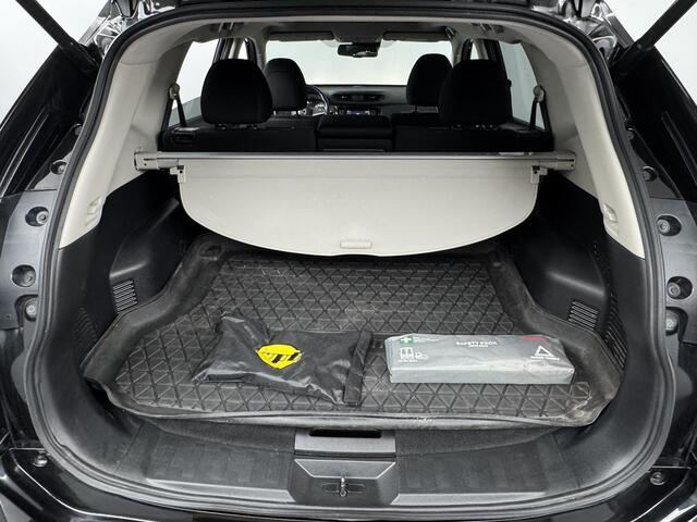 Nissan X-TRAIL 1.3 DIG-T N-Tec AUTOMAAT | ELEKTRISCH GLAZEN PANORAMADAK | AFNEEMBARE TREKHAAK | NAVIGATIE | COMPLETE AUTO!