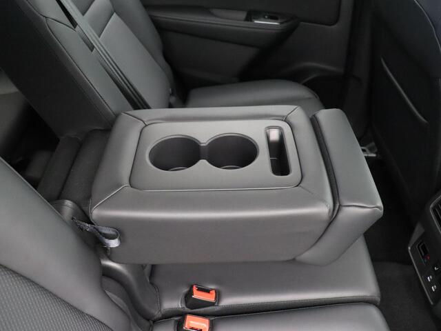 Nissan X-TRAIL e-4ORCE 4WD 213 1AT N-Trek 7-zits | 12.3" NissanConnect Navigatie- en infotainmentsysteem | Achteruitrijcamera met dynamische afstandsmarkering | Audiosysteem met Apple Carplay & Android Auto, USB aansluiting, stuurwielbediening en 6 luidsprekers