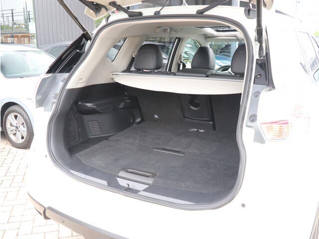 Nissan X-TRAIL 1.6 DIG-T Tekna I Trekhaak I Panoramadak I Leder I Navi