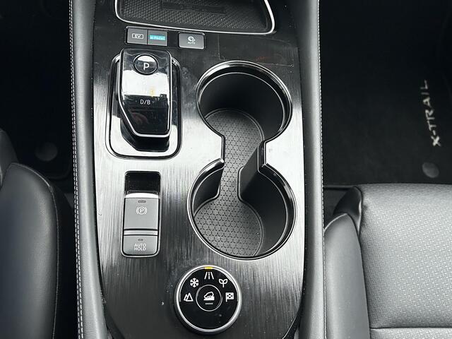 Nissan X-TRAIL 1.5 e-4orce Tekna 4WD 7p. / Trekhaak / 7 Persoons / Lederen Bekleding / Cruise Control Adaptief / Elektrische Achterklep / Rondomzicht Camera /