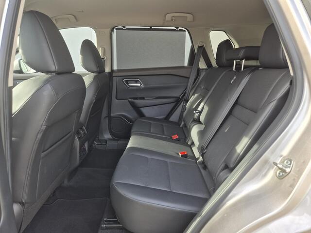 Nissan X-TRAIL 1.5 MHEV 163pk Tekna Automaat / 2000kg Trekgewicht / Fabrieksgarantie tot 06-2027<100.000km** / Allseason banden / Stuur-, Stoel en Achterbank verwarming / HUD / Rondomzicht camera / Adaptief CC / Apple Carplay Android Auto /