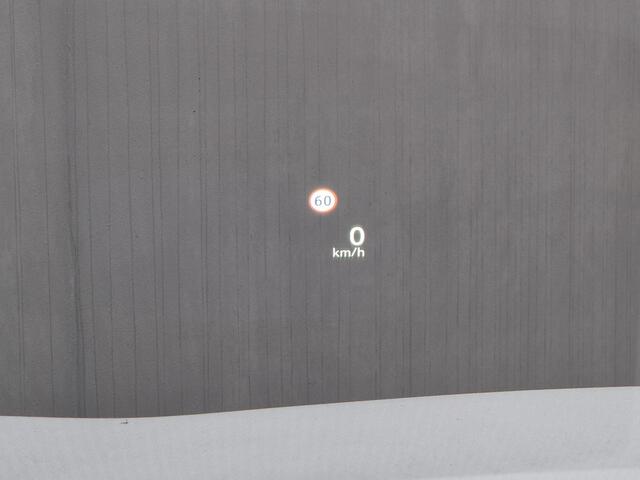 Nissan X-TRAIL 1.5 MHEV 163pk Tekna Automaat / Fabrieksgarantie tot 03-2028<100.000 / 2000kg Trekgewicht / Allseason banden / Elektrische achterklep / Head Up Display / Glazen schuif- en kanteldak / Stuur-, Stoel en Achterbank verwarming /