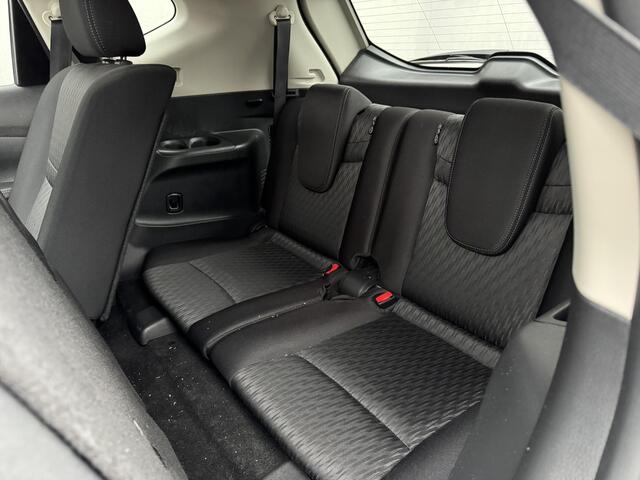 Nissan X-TRAIL 1.6 DIG-T N-Connecta 7p. / Afneembare Trekhaak (1800kg) / Elektrisch Glazen Schuif- en Kanteldak / Stoelverwarming / 360 camera / Navigatie / Cruise Control / Climate Control / DAB Radio /