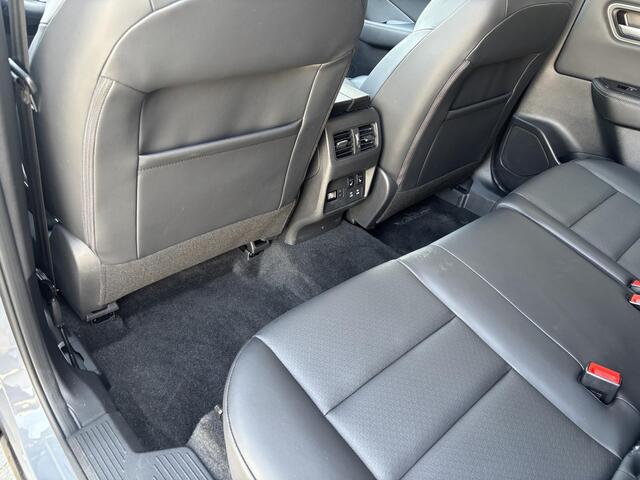 Nissan X-TRAIL 1.5 e-4orce Tekna 4WD Automaat / 1800 kg Trekgewicht / Fabrieksgarantie tot 07-2028<100.000km / Dealer onderhouden / All Season banden / Head Up Display / Elektrische achterklep / Adaptief cruise control / Rondomzicht camera /