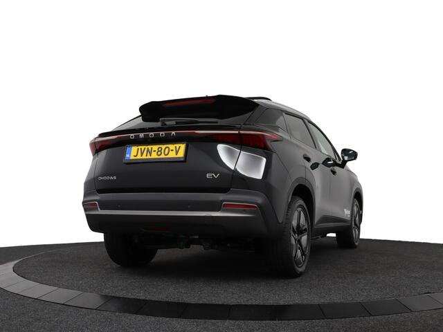 Omoda 5 EV Premium 61 kWh *Demo* Schuif- /kanteldak - Stoel verwarming & ventilatie - Elektrische achterklep - Lederen interieur - Fabrieksgarantie tot 02-2033