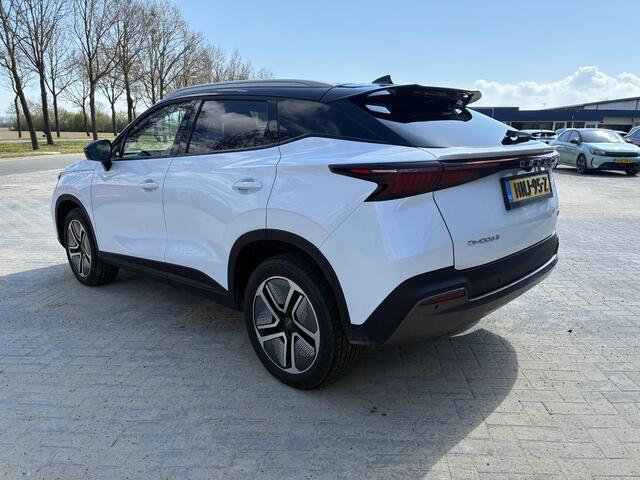 Omoda 5 EV Premium 61 kWh | ECC | Schuif/kanteldak | Keyless | Lederen bekleding | Stoel & Stuurverwarming | Navigatie | 7 Jaar fabrieksgarantie