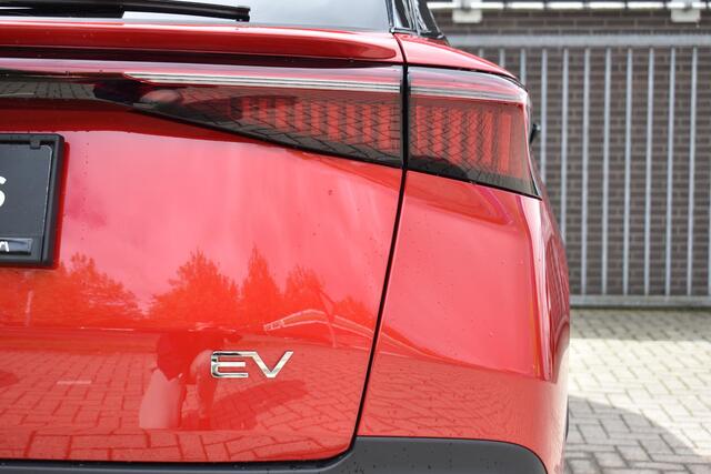 Omoda 5 EV Premium 61 kWh BIJTELLINGSVOORDEEL | STOELVENTILATIE/VERWARMING | ELEKTR. ACHTERKLEP | PANORAMADAK | ACC | STUURVERWARMING