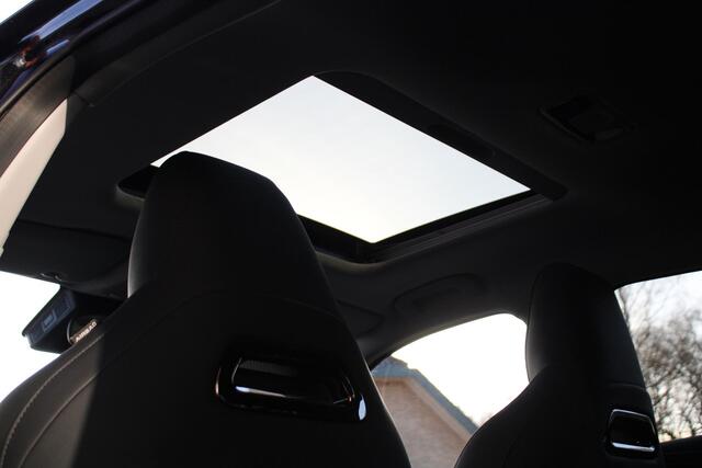 Omoda 5 SHS 1.5 T-GDi Premium SHS, Automaat, Navigatie, Stoel vent., Applecarpl./Andr. Auto, Schuif/Kanteldak, Luxe lederen bekleding, Sony Sound System