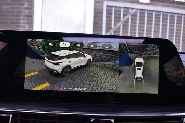 Omoda 5 SHS 1.6 T-GDi SHS-H Premium | VOORRAAD | STOELVENTILATIE + VERWARMING | PANORAMADAK | 540GRADEN CAMERA | ELEKTR. ACHTERKLEP | STUURVERWARMING