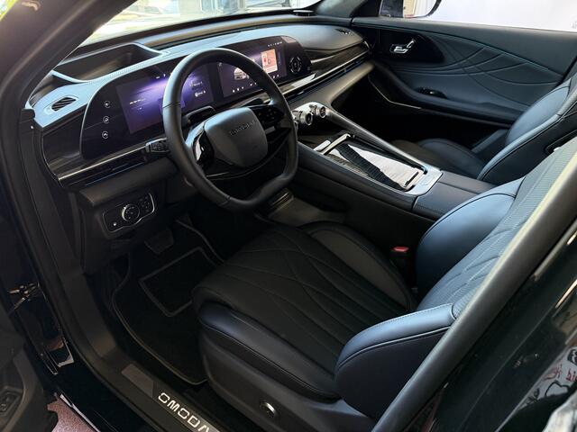 Omoda 9 OMODA 9 PREMIUM AWD 538 PK / PHEV/ TOTAAL MET BENZINE ELEK 1000KM 4WD 4X4