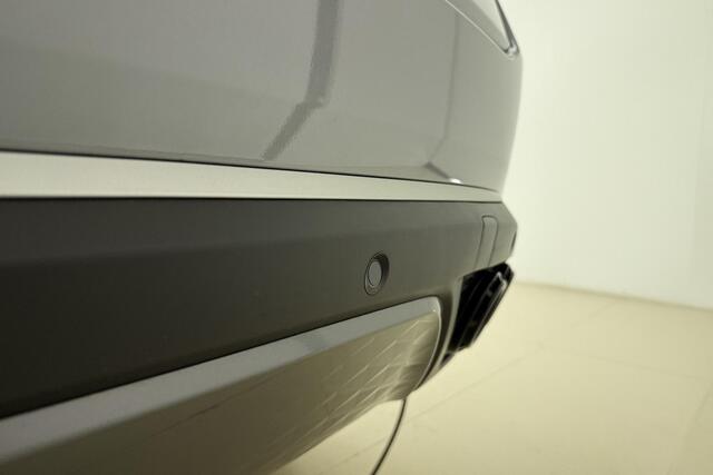 Omoda 9 SHS 1.5T-GDi SHS-P Premium | DEMO | Panorama Schuif/kanteldak | Massagestoelen | Stoel & Stuurverwarming | AWD | Lederen bekleding | 7 jaar garantie!!