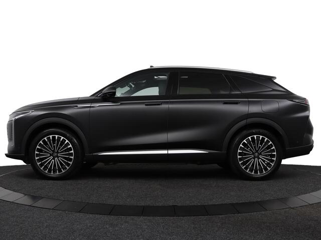 Omoda 9 SHS 1.5T-GDi SHS-P Premium - Inruilpremie ¤ 4.000,- - PHEV Premium - Panoramadak - 140km actieradius plug in hybride - Parkeerhulp voor en achter - 7 jaar Fabrieksgarantie