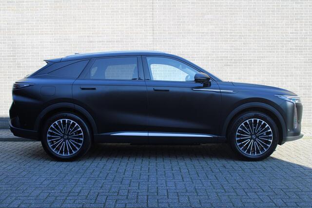 Omoda 9 SHS-P Premium Matte Black * 20"LM velgen * Schuif/kanteldak * Camera rondom * 1.500 kg trekgewicht