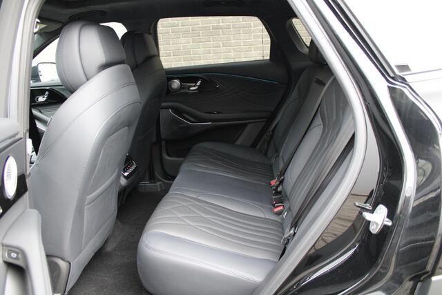 Omoda 9 SHS-P Premium Matte Black * 20"LM velgen * Schuif/kanteldak * Camera rondom * 1.500 kg trekgewicht