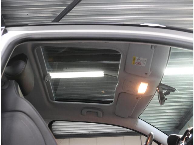 Opel ADAM 90PK Turbo Jam Favourite | 1ste eigenaar | LEER | Glazen dak | Climate Control | Stoel/StuurVerwarmd | Cruise Control | Navigatie | Parkeersensoren | DAB Radio |