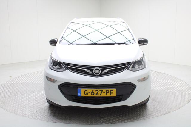 Opel AMPERA Ampera-e Business Exec. 60 kWh | Nieuwe Accu Pack | Keyless Entry / Carplay / Park Assist / Xenon / PDC v+a / Climate