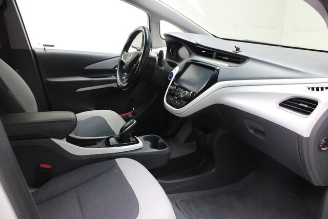 Opel AMPERA Ampera-e Business Exec. 60 kWh | Nieuwe Accu Pack | Keyless Entry / Carplay / Park Assist / Xenon / PDC v+a / Climate