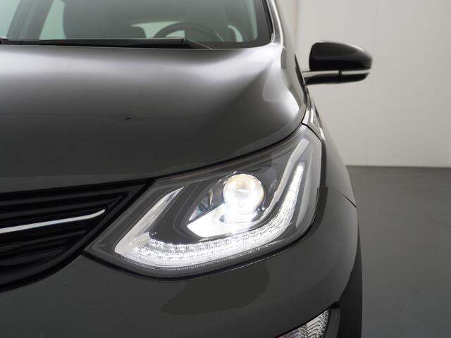 Opel AMPERA Ampera-e 65 kWh Carplay/Android Auto Business Executive Ecc Stoelverwarming PDC DAB Bluetooth Connected services Cruise Control Keyless Led Regen-Licht Sensor