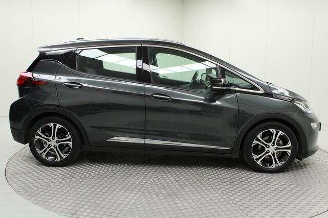 Opel AMPERA Ampera-e Business executive 60 kWh | HS accu vervangen , volledige fabrieksgarantie | climate | carplay | keyless | pdc v/a + camera | xenon | leder
