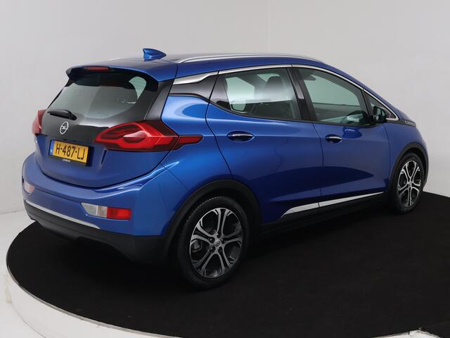 Opel AMPERA Ampera-e Executive 60 kWh NET BINNEN !! | Lederen Bekleding | BOSE | Achteruitrijcamera | Apple Carplay/Android Auto | Nederlandse Auto | NAP |