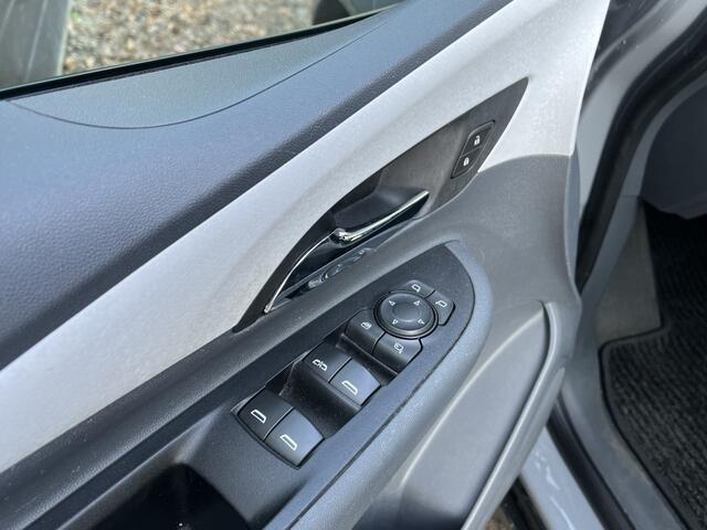 Opel AMPERA Ampera-e Business 60 kWh Ecc/Apple carplay/Xenon