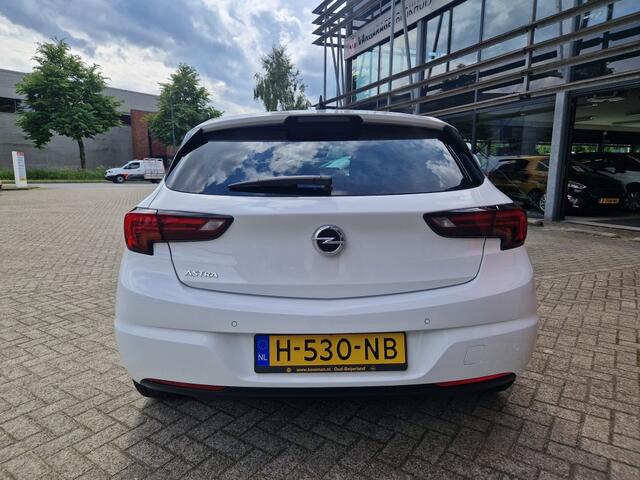 Opel ASTRA 1.4 Elegance A/T Navi | Climate | Cruise