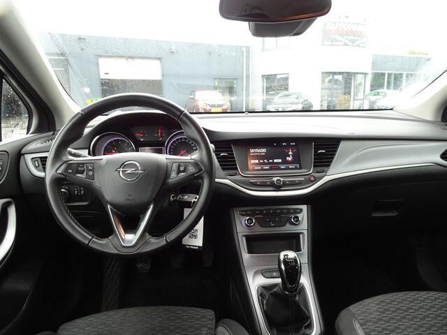 Opel ASTRA Sports Tourer 1.2 Business Edition