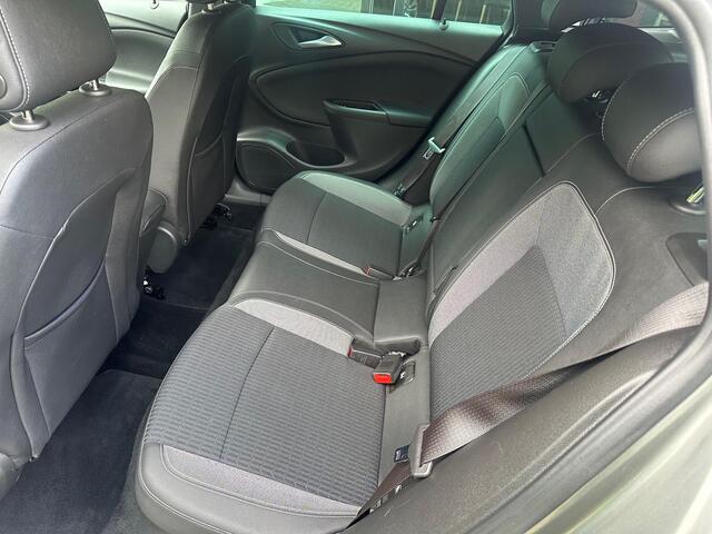 Opel ASTRA Sports Tourer 1.2 Elegance